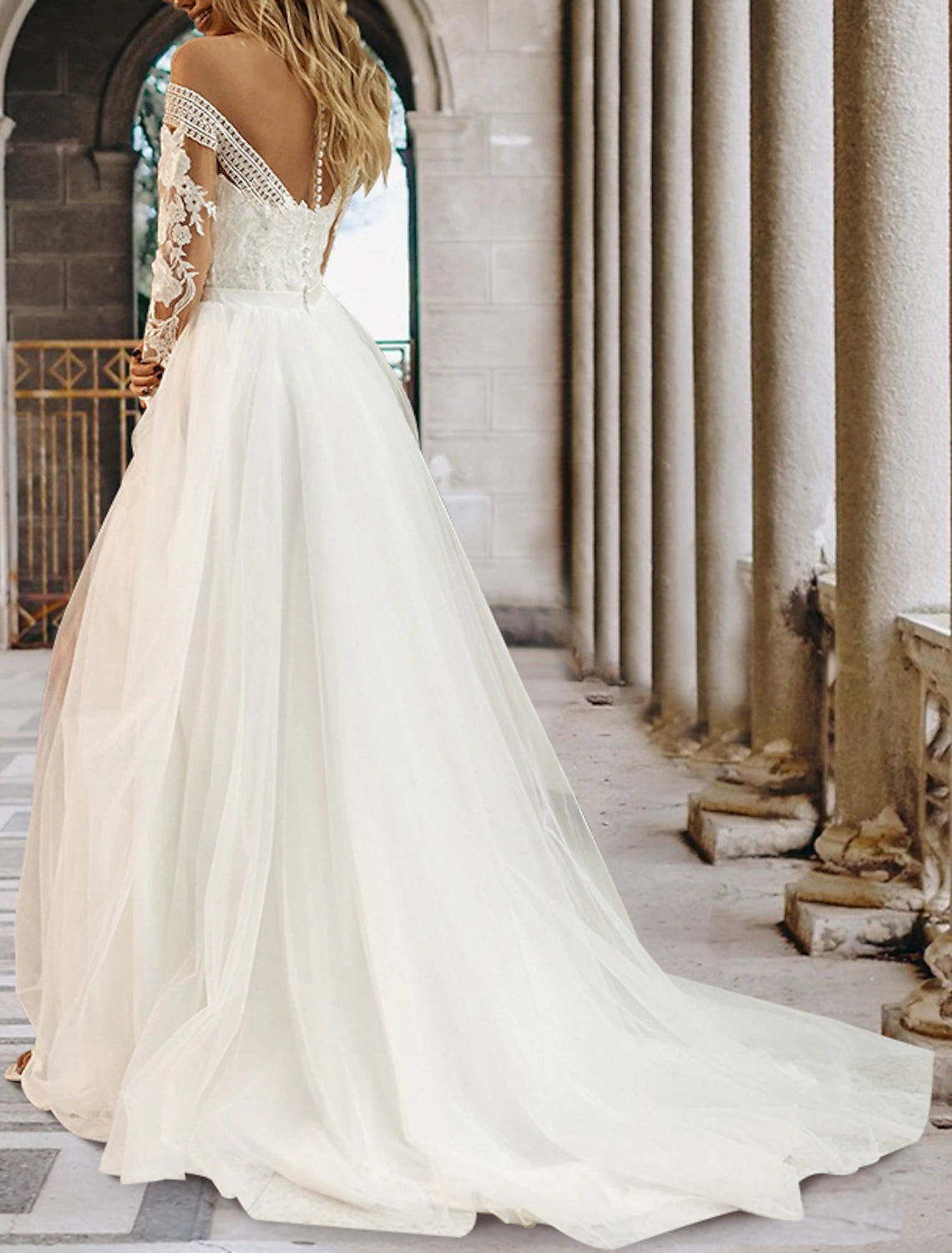 Beach Sexy Wedding Dresses A-Line Off Shoulder Long Sleeve Court Train Lace Bridal Gowns With Appliques Split Front