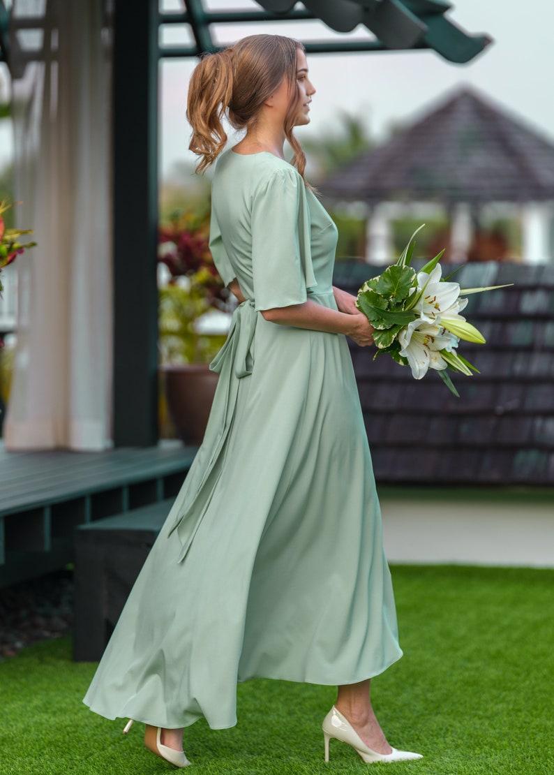 Beautiful Green V-neck Long Short Sleeved Formal Bridesmaid Dress Suitable For Wedding Themes