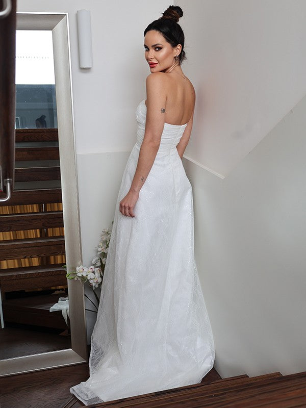A-Line/Princess Ruched Sweetheart Sleeveless Sweep/Brush Train Wedding Dresses