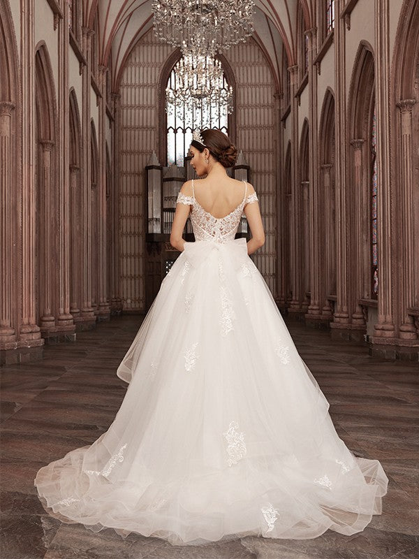 A-Line/Princess Tulle Applique Sweetheart Sleeveless Sweep/Brush Train Wedding Dresses