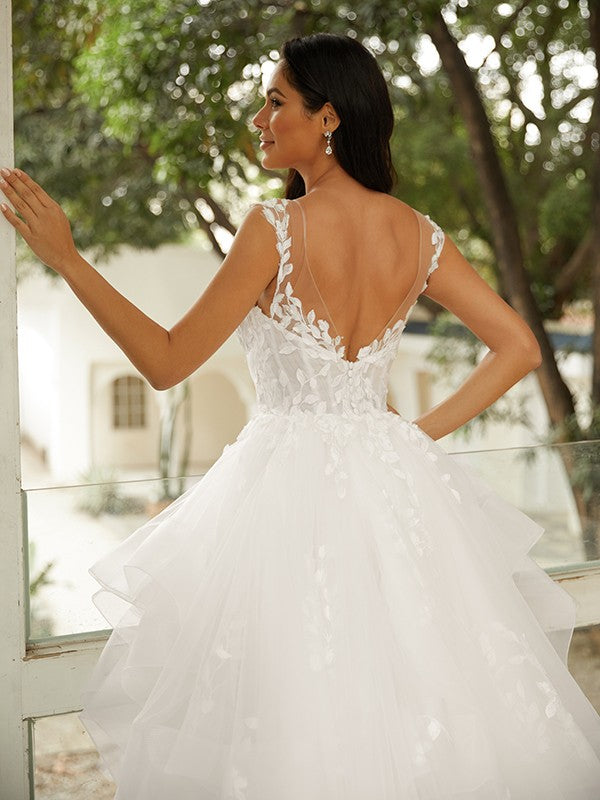 Ball Gown Tulle Applique V-neck Sleeveless Court Train Wedding Dresses