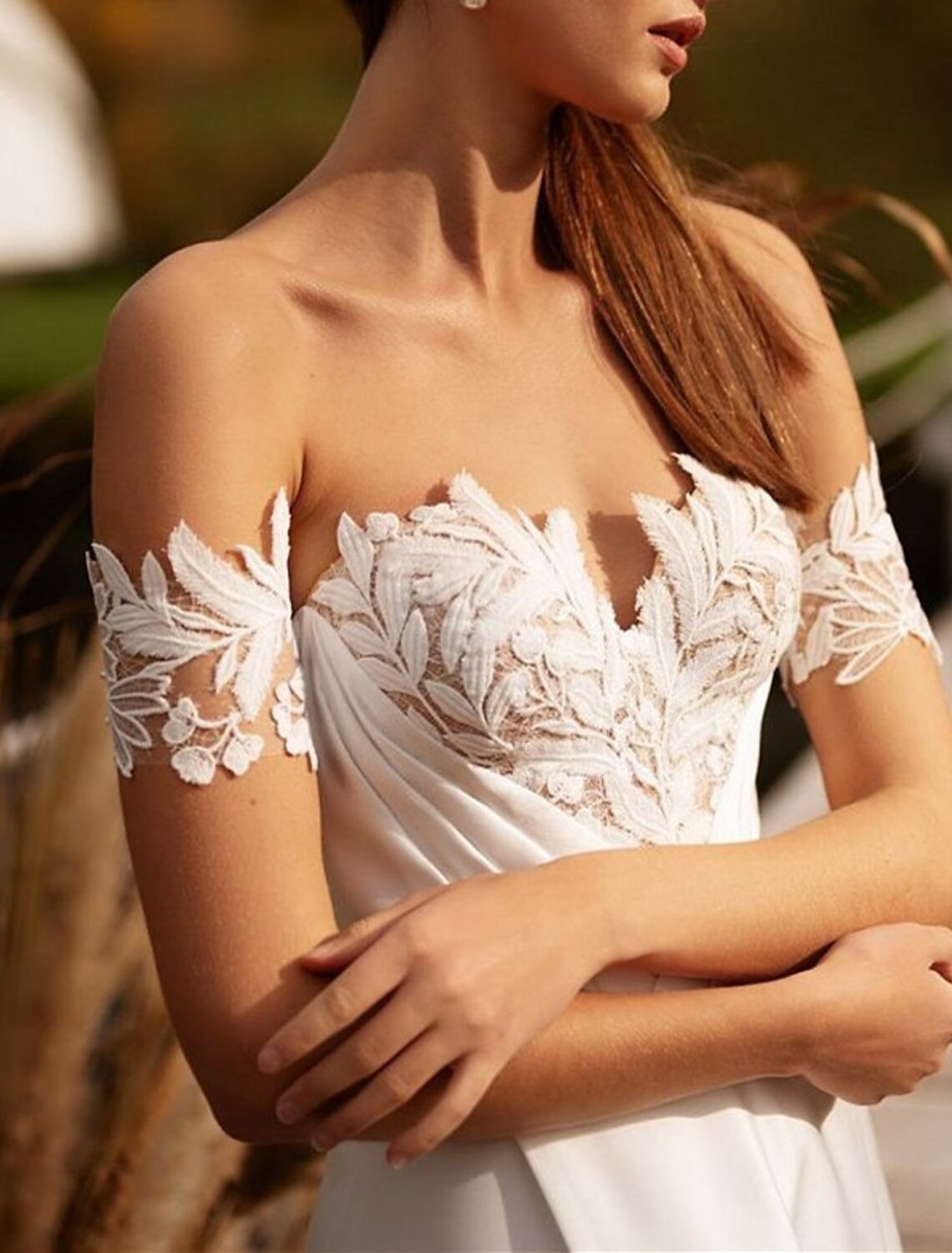 Beach Boho Wedding Dresses A-Line Off Shoulder Cap Sleeve Sweep / Brush Train Chiffon Bridal Gowns With Appliques Split Front