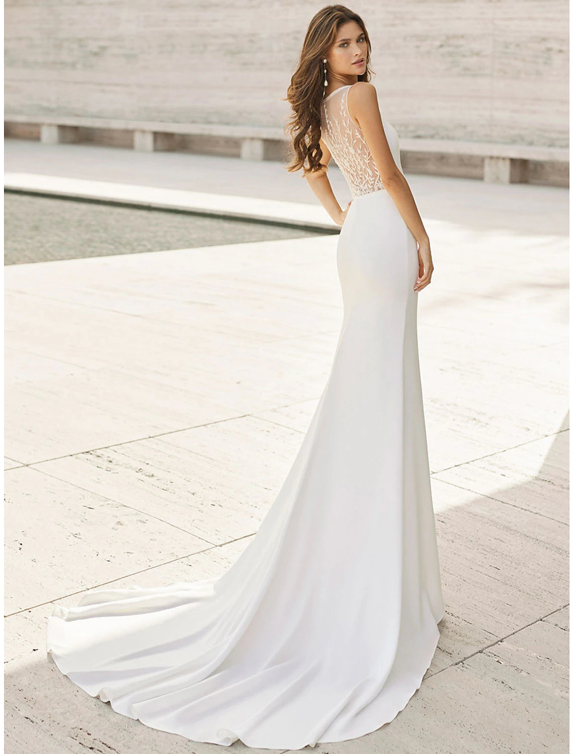 Beach Open Back Wedding Dresses Mermaid / Trumpet Scoop Neck Sleeveless Court Train Satin Bridal Suits Bridal Gowns With Appliques 2023 Summer Wedding Party
