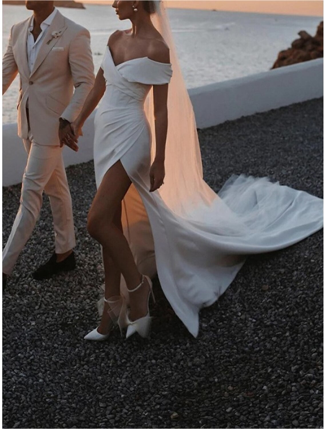 Beach Casual Wedding Dresses Sheath / Column Off Shoulder Short Sleeve Court Train Satin Bridal Gowns With Ruched Split Front