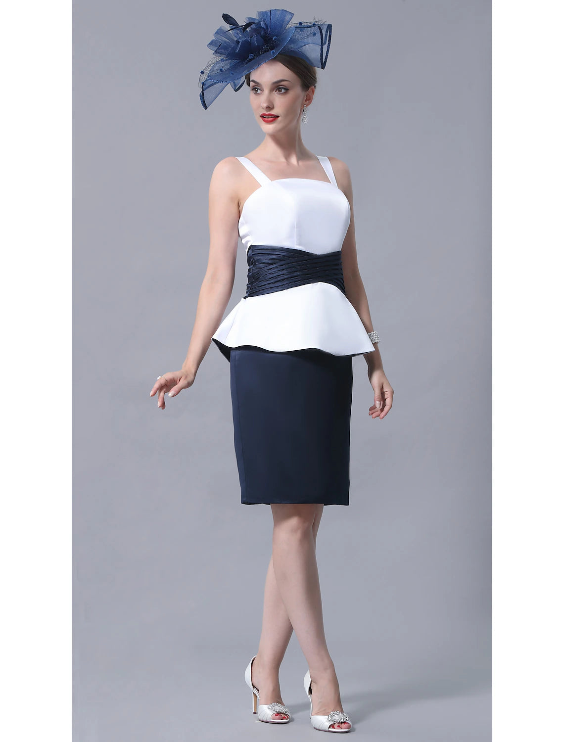 Sheath / Column Mother of the Bride Dress Vintage Plus Size Elegant Straight Neckline Knee Length Satin Sleeveless with Sash / Ribbon