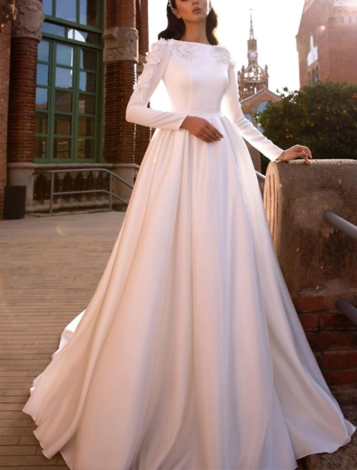 Formal Fall Wedding Dresses A-Line Scoop Neck Long Sleeve Sweep / Brush Train Satin Bridal Gowns With Pleats Appliques Summer Wedding Party, Women's Clothing