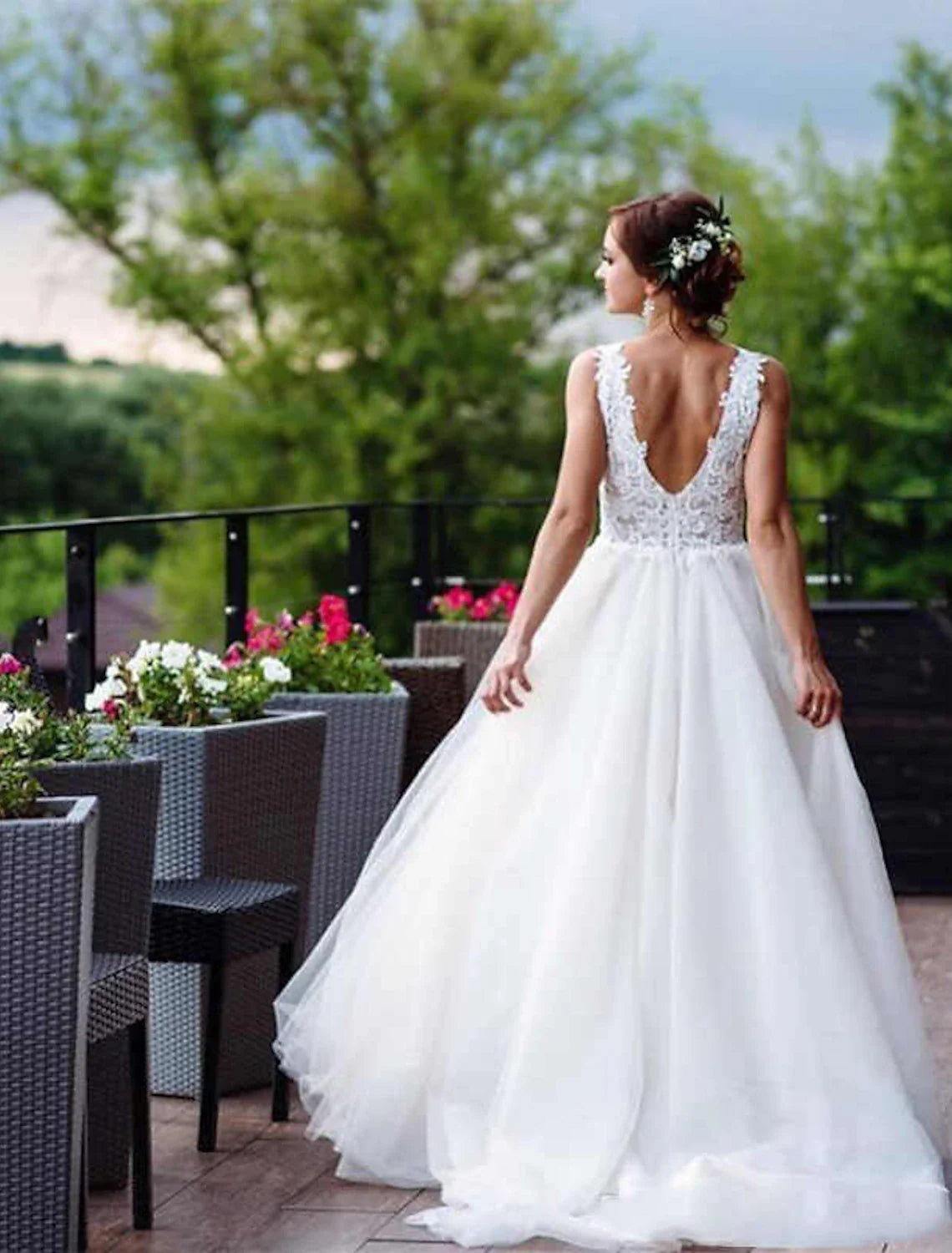 DingjiBeach Wedding Dresses A-Line V Neck Sleeveless Sweep / Brush Train Lace Bridal Gowns With Pleats Appliques