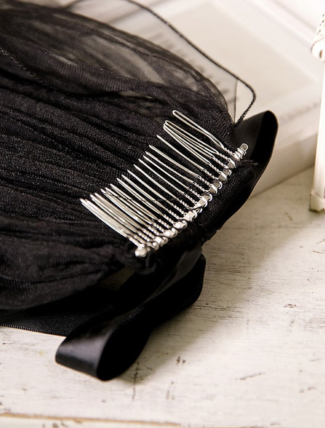 Two-tier Personalized / Pearls Wedding Veil Fingertip Veils with Faux Pearl / Satin Bow