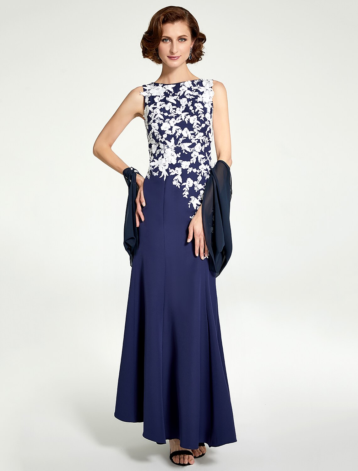 Mermaid / Trumpet Mother of the Bride Dress Jewel Neck Floor Length Chiffon Lace Sleeveless with Lace