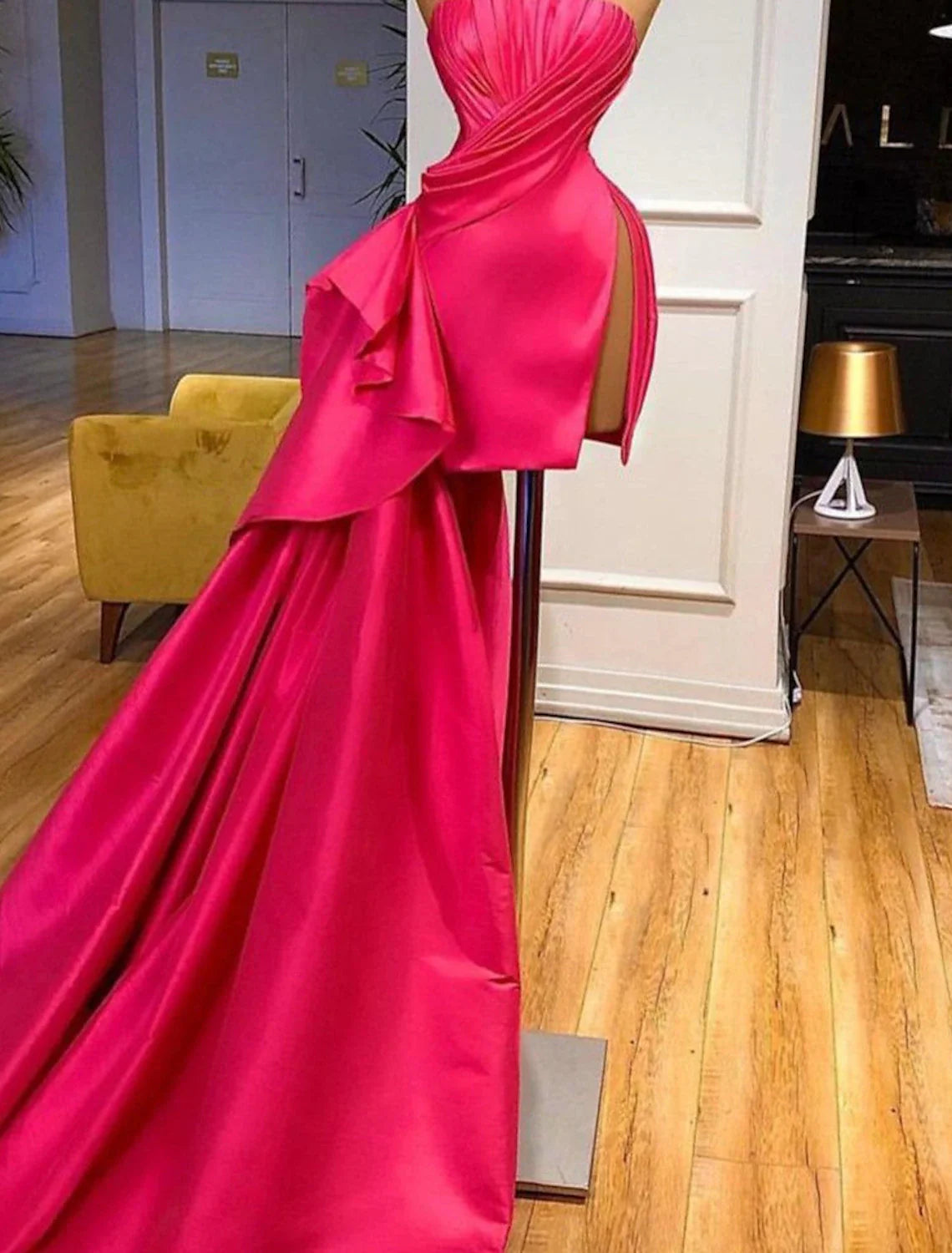 DingjiSheath / Column Cocktail Dresses Sexy Dress Summer Short / Mini Sleeveless Strapless Barbiecore Satin with Ruched