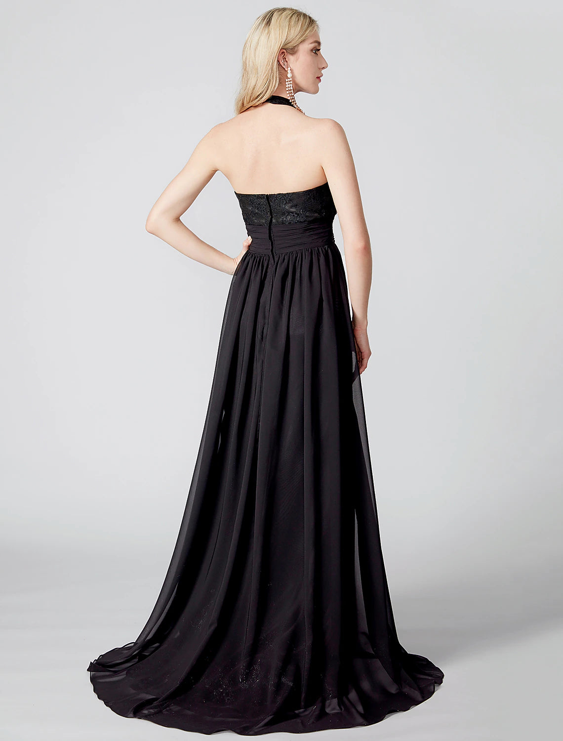 A-Line Elegant Minimalist Prom Formal Evening Dress Halter Neck Sleeveless Sweep / Brush Train Chiffon Corded Lace with Sash / Ribbon Pleats