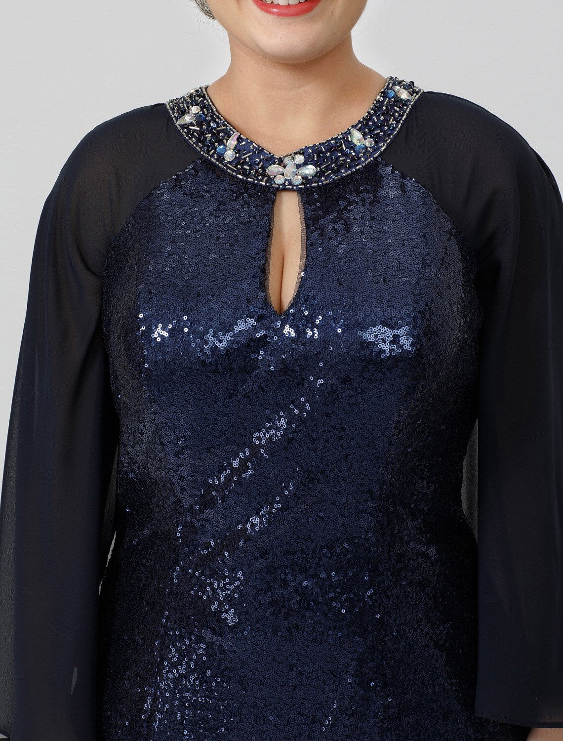 Mermaid / Trumpet Mother of the Bride Dress Formal Chic & Modern Glamorous & Dramatic Plus Size Jewel Neck Floor Length Chiffon Sequined 3/4 Length Sleeve No with Crystals Beading