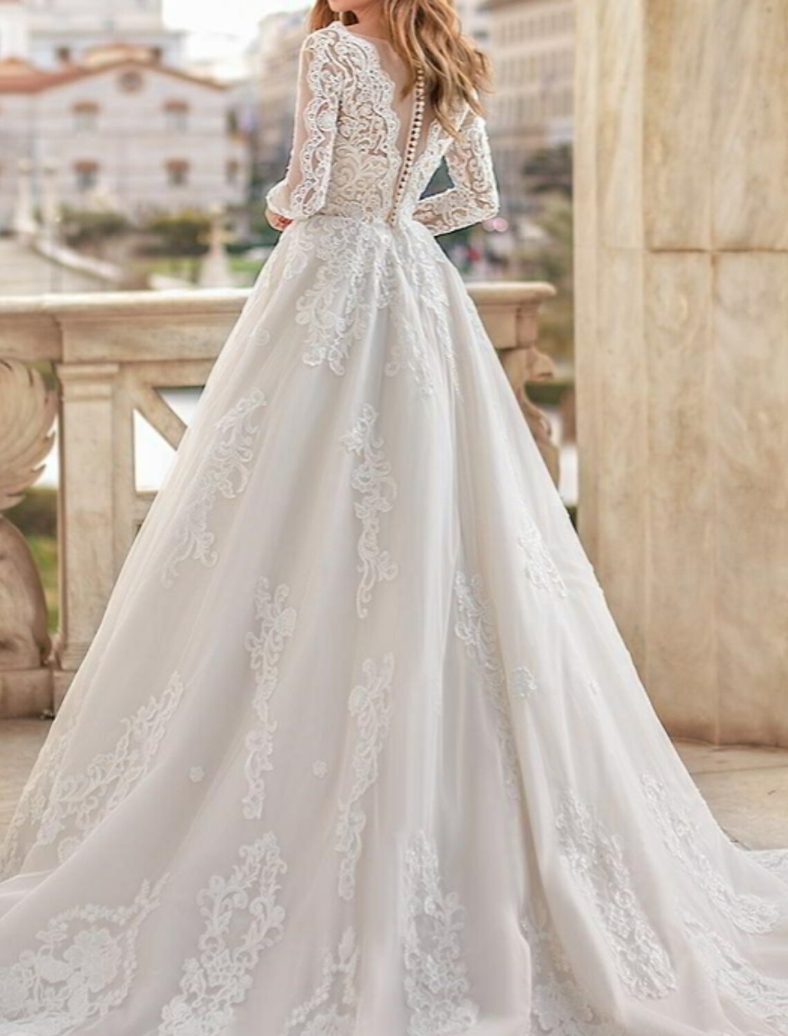 Engagement Formal Wedding Dresses Ball Gown V Neck Long Sleeve Court Train Lace Bridal Gowns With Buttons Appliques