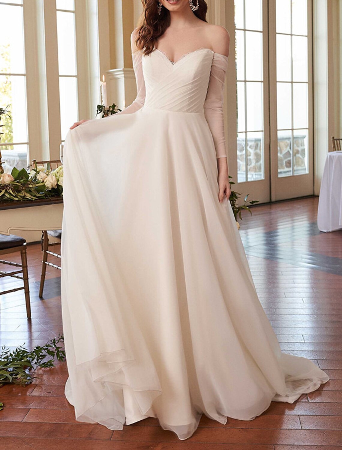 Beach Casual Wedding Dresses A-Line Off Shoulder Long Sleeve Court Train Chiffon Bridal Gowns With Solid Color