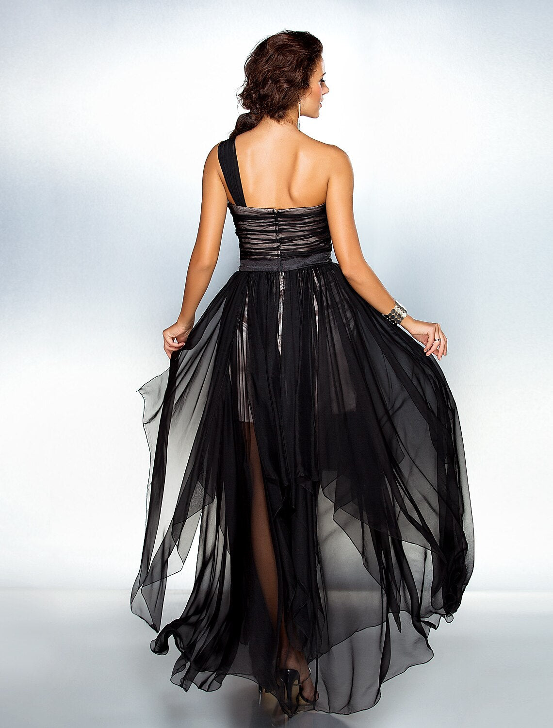 Sheath / Column Celebrity Style Dress Formal Evening Military Ball Floor Length Sleeveless One Shoulder Chiffon with Criss Cross Beading