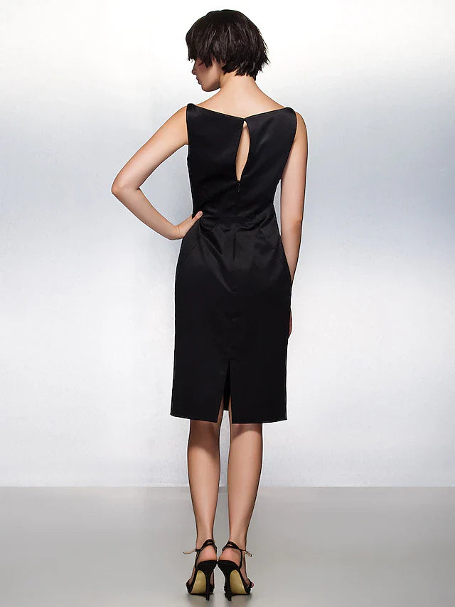 DingjiSheath / Column Party Dress Wedding Guest Knee Length Sleeveless Bateau Neck Satin with Pleats