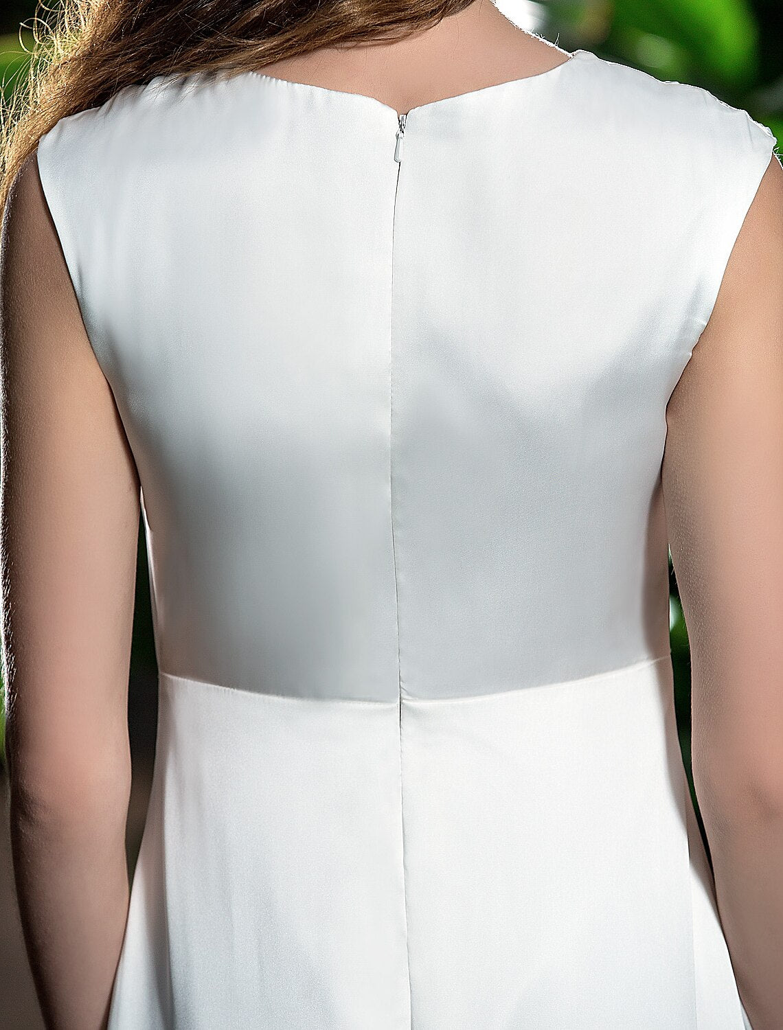 Reception Wedding Dresses Sheath / Column Bateau Neck Regular Straps Sweep / Brush Train Chiffon Bridal Gowns With