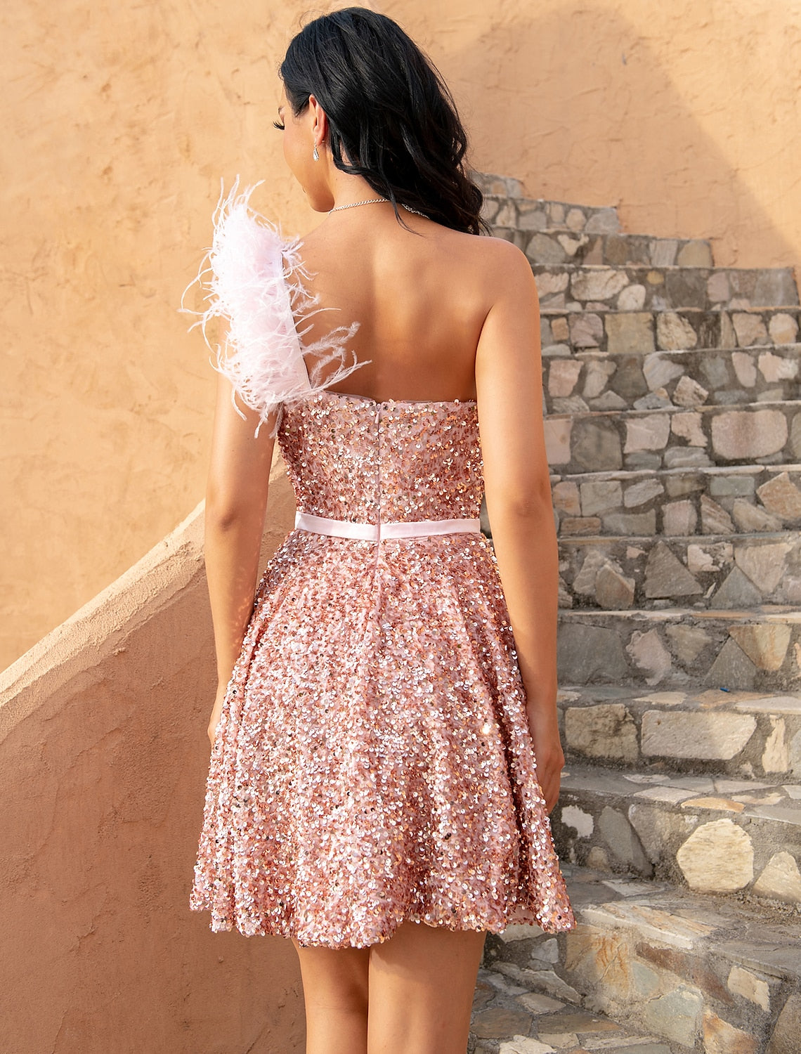Sheath / Column Homecoming Dresses Sparkle & Shine Dress Cocktail Party Short / Mini Sleeveless One Shoulder Pink Dress Sequined with Feather Sequin