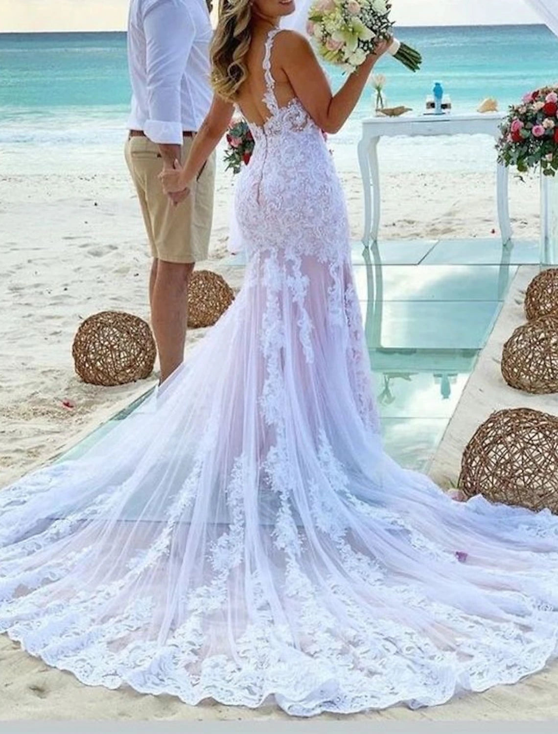 Beach Wedding Dresses in Color Wedding Dresses Mermaid / Trumpet Sweetheart Camisole Spaghetti Strap Chapel Train Satin Bridal Gowns With Appliques
