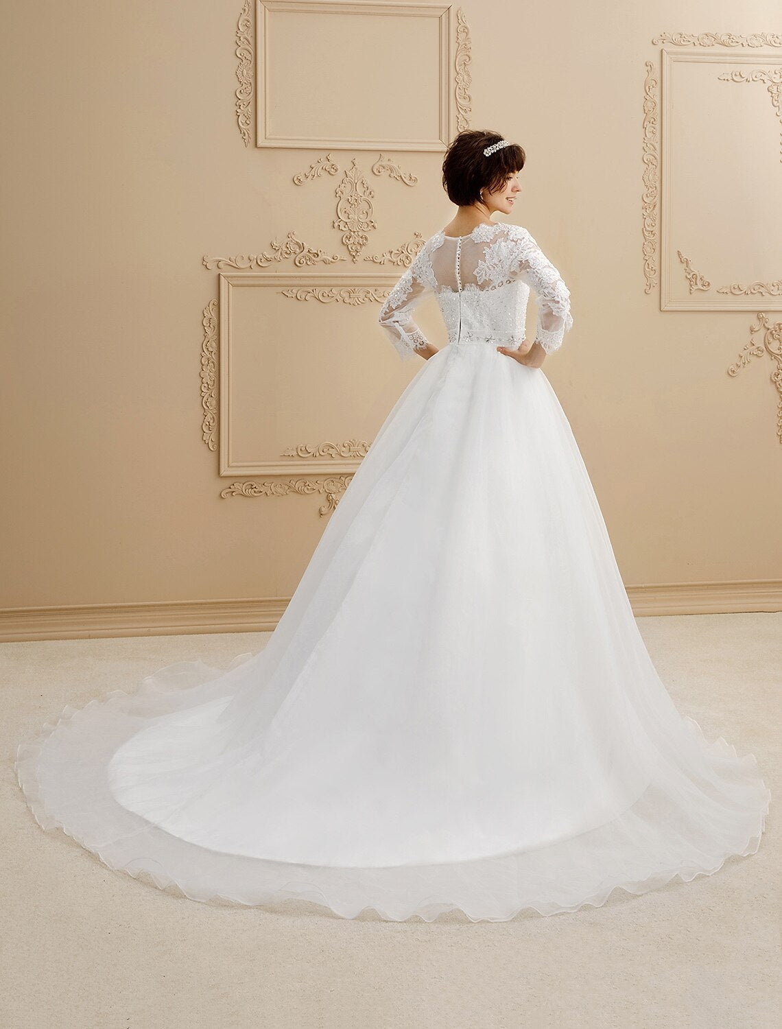 Royal Style Wedding Dresses Ball Gown Queen Anne 3/4 Length Sleeve Chapel Train Lace Bridal Gowns With Sashes / Ribbons Beading