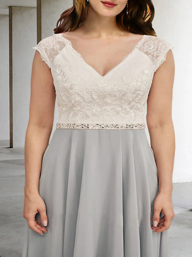 A-Line Plus Size Curve Mother of the Bride Dresses Elegant Dress Formal Tea Length Sleeveless V Neck Chiffon with Crystals Appliques