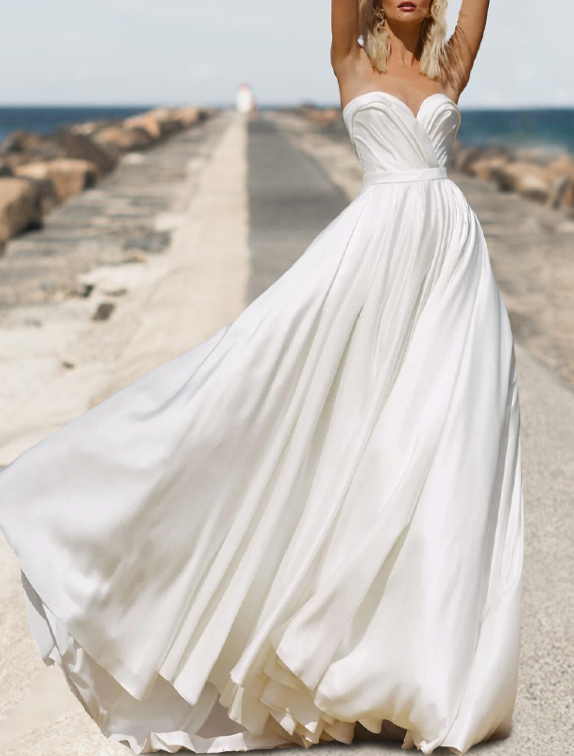Beach Open Back Boho Wedding Dresses A-Line Sweetheart Strapless Sweep / Brush Train Chiffon Bridal Gowns With Solid Color