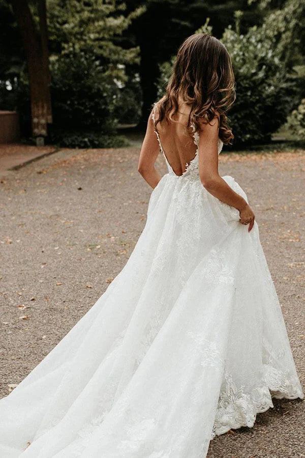 Tulle Lace A-line V-neck Chapel Train Wedding Dresses Bridal Gowns