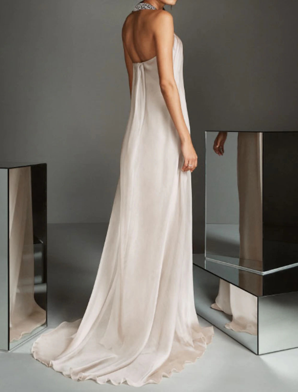 Sheath / Column Beautiful Back Party Wear Formal Evening Dress Halter Neck Sleeveless Sweep / Brush Train Chiffon with Beading Sequin Draping