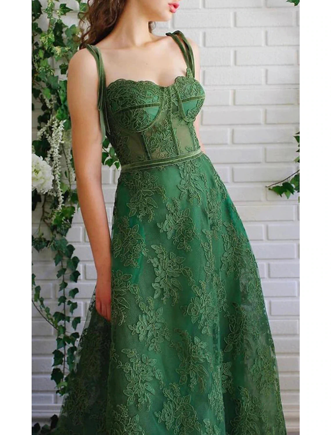 A-Line Prom Dresses See Through Dress Formal Prom Floor Length Sleeveless Sweetheart Lace Backless with Embroidery
