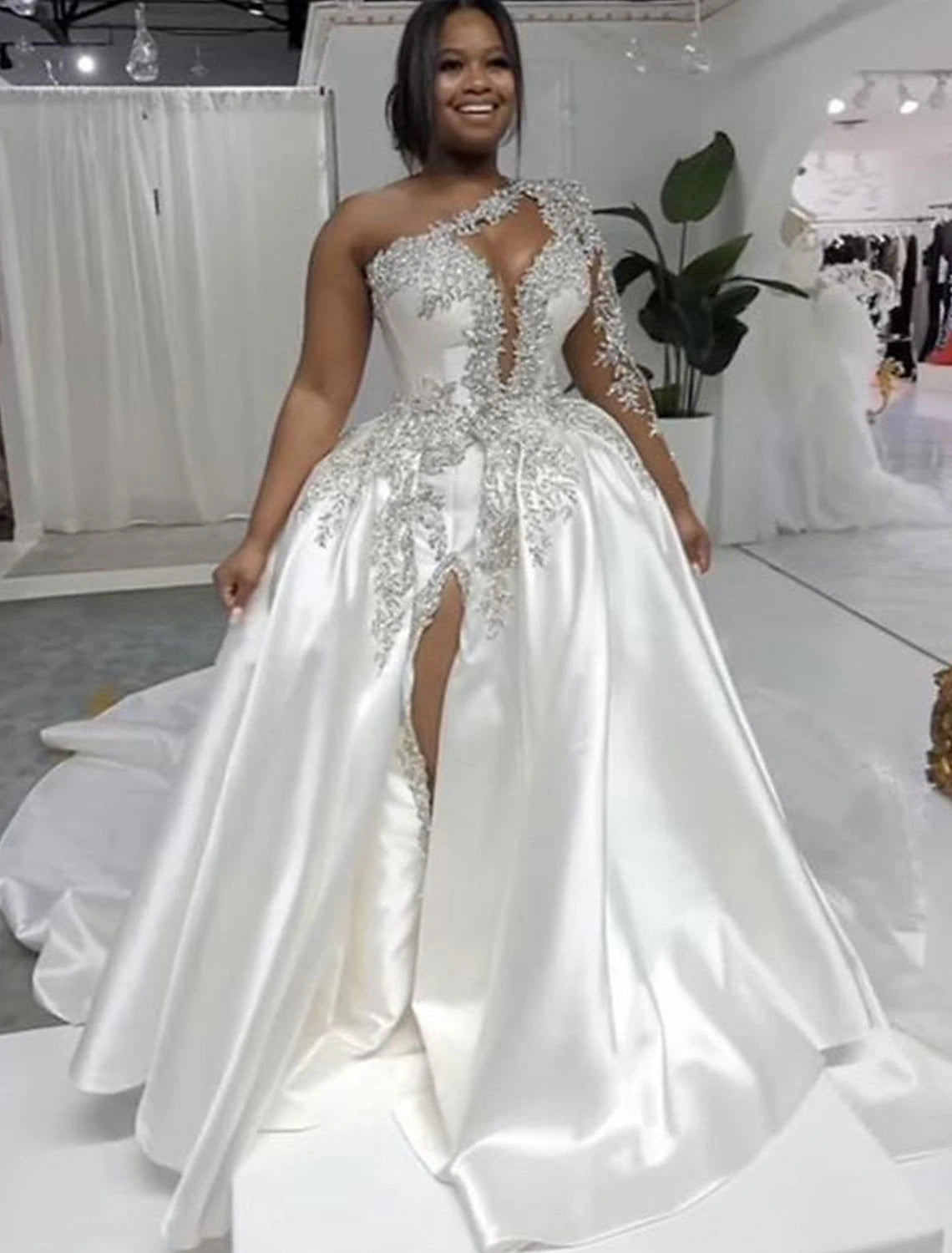 Formal Wedding Dresses Ball Gown One Shoulder Regular Straps Court Train Satin Bridal Gowns With Beading Split Front 2023 Summer Wedding Party