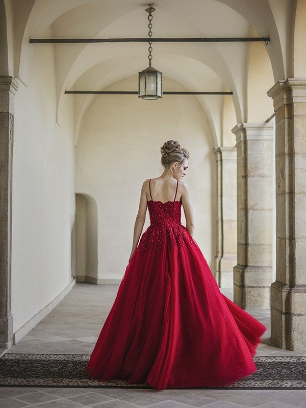 Ball Gown Tulle Spaghetti Straps Applique Sweep/Brush Train Sleeveless Dresses