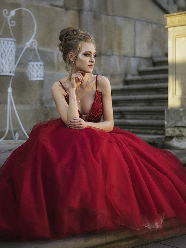 Ball Gown Tulle Spaghetti Straps Applique Sweep/Brush Train Sleeveless Dresses