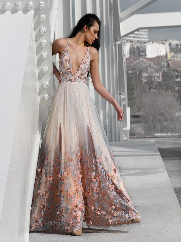 A-Line/Princess Tulle Floor-Length V-neck Sleeveless Applique Dresses