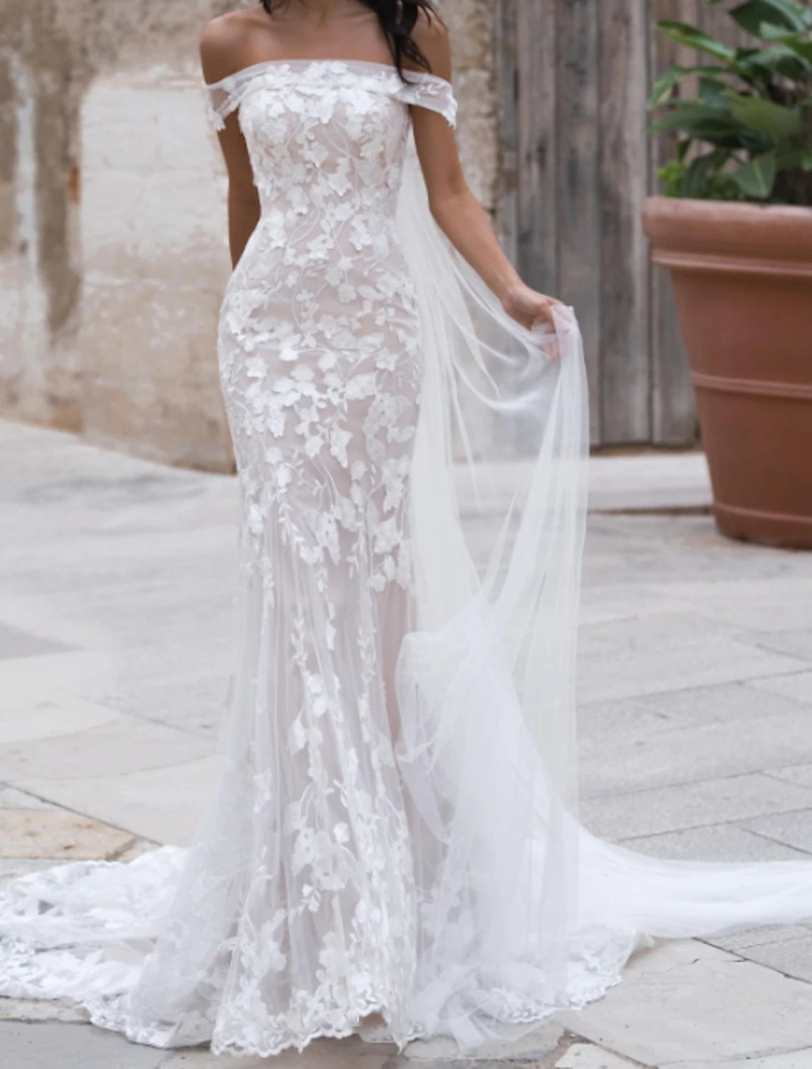 Engagement Formal Wedding Dresses Mermaid / Trumpet Off Shoulder Cap Sleeve Court Train Tulle Bridal Gowns With Embroidery Appliques