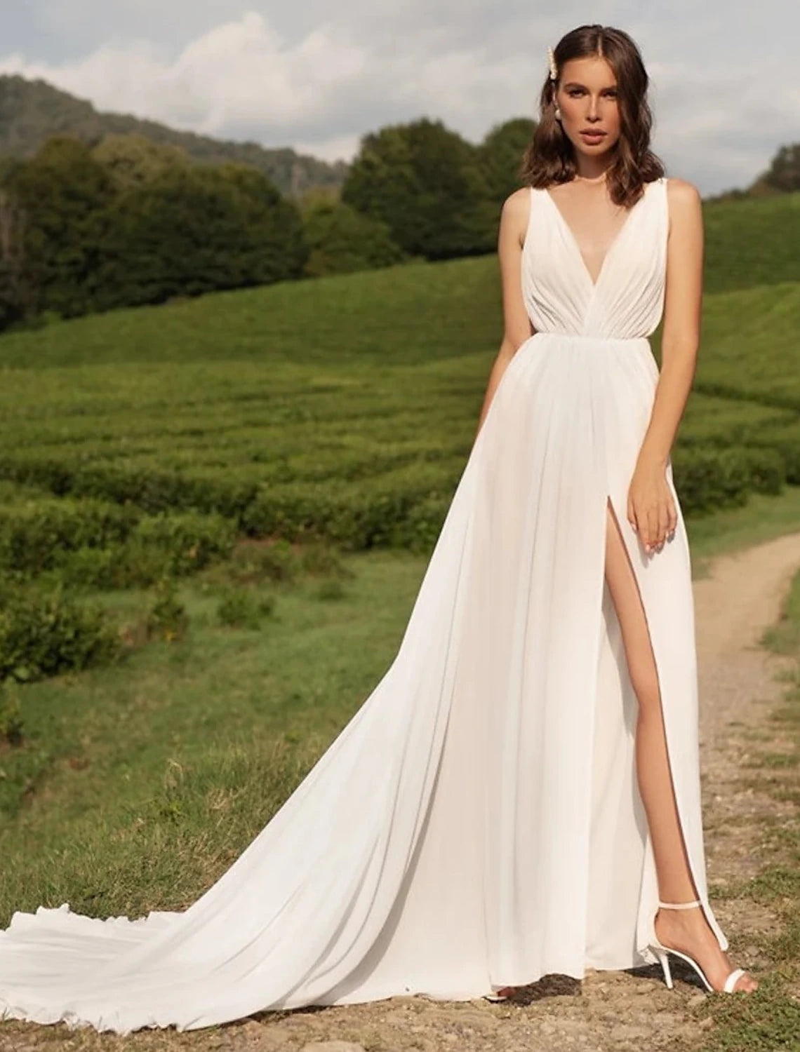 Reception Sexy Casual Wedding Dresses A-Line V Neck Sleeveless Court Train Chiffon Bridal Gowns With Split Front Solid Color 2023 Summer Wedding Party