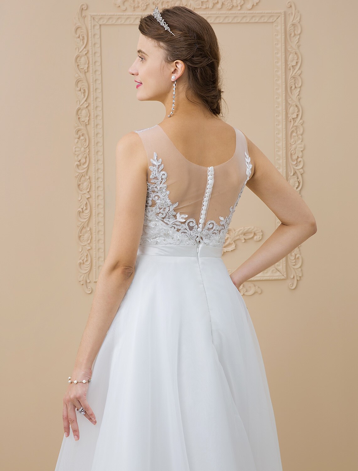Wedding Dresses A-Line Bateau Neck Regular Straps Sweep / Brush Train Chiffon Bridal Gowns With Appliques