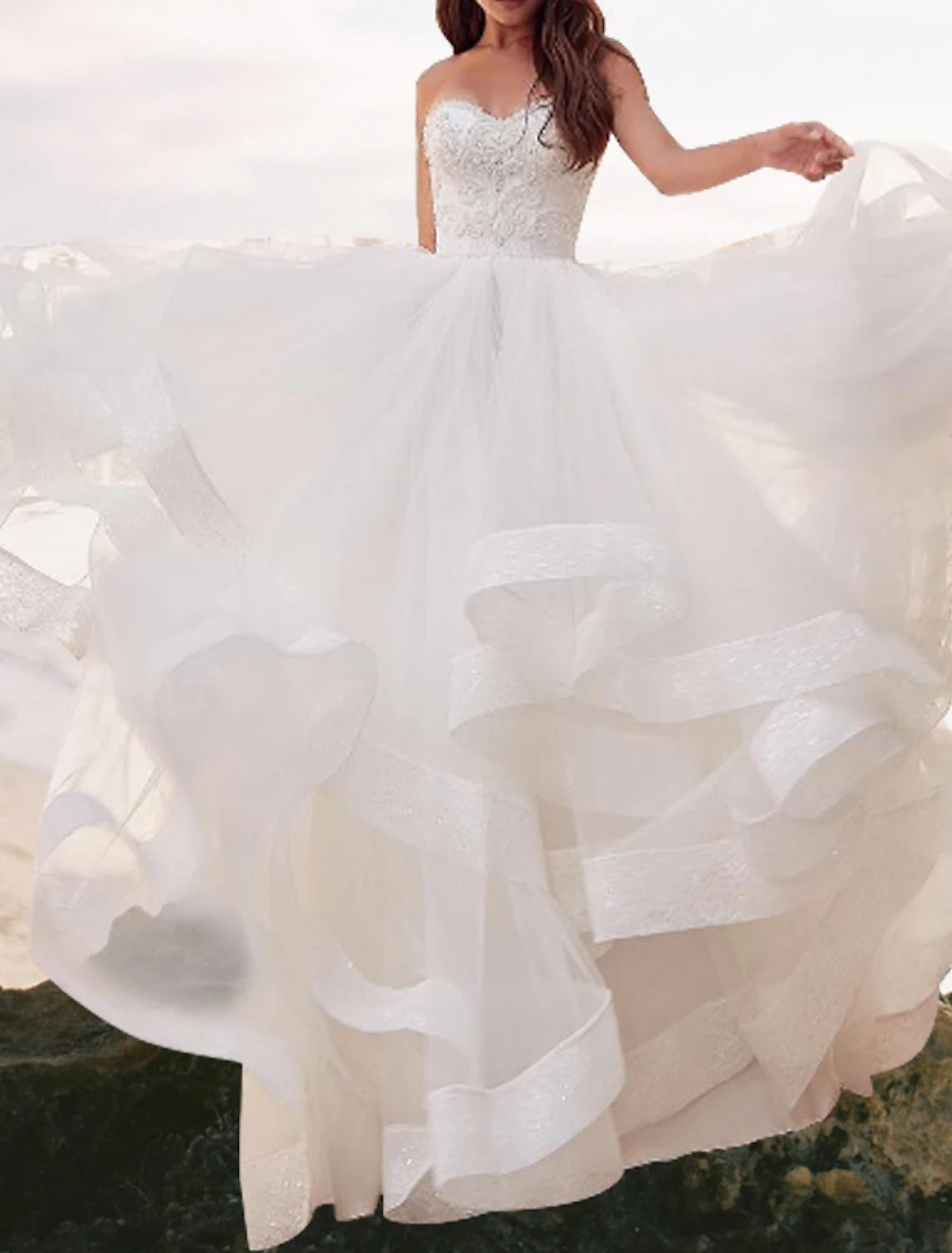 Beach Formal Wedding Dresses Ball Gown Sweetheart Strapless Court Train Lace Bridal Gowns With Appliques Solid Color