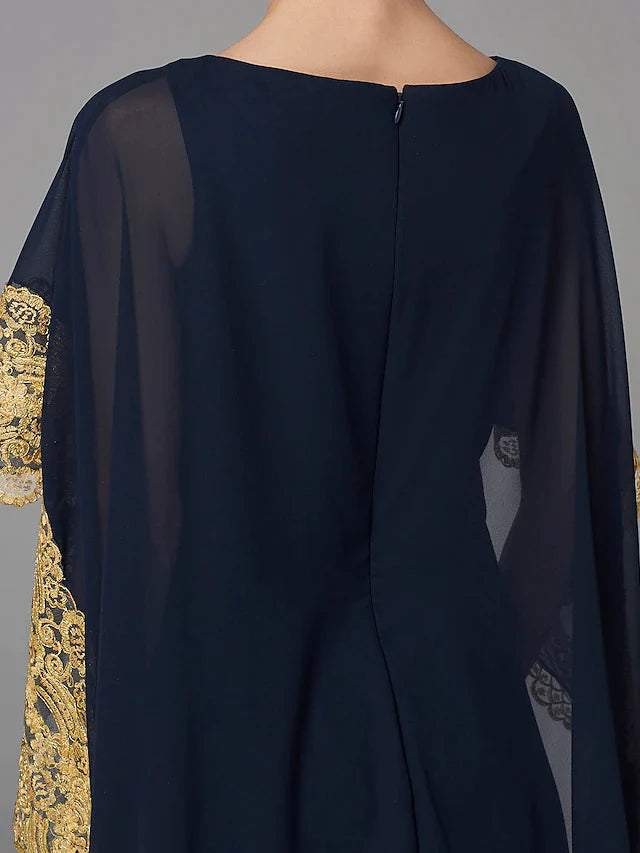 A-Line Mother of the Bride Dress Plus Size Elegant Bateau Neck Sweep / Brush Train Chiffon Sleeveless with Lace