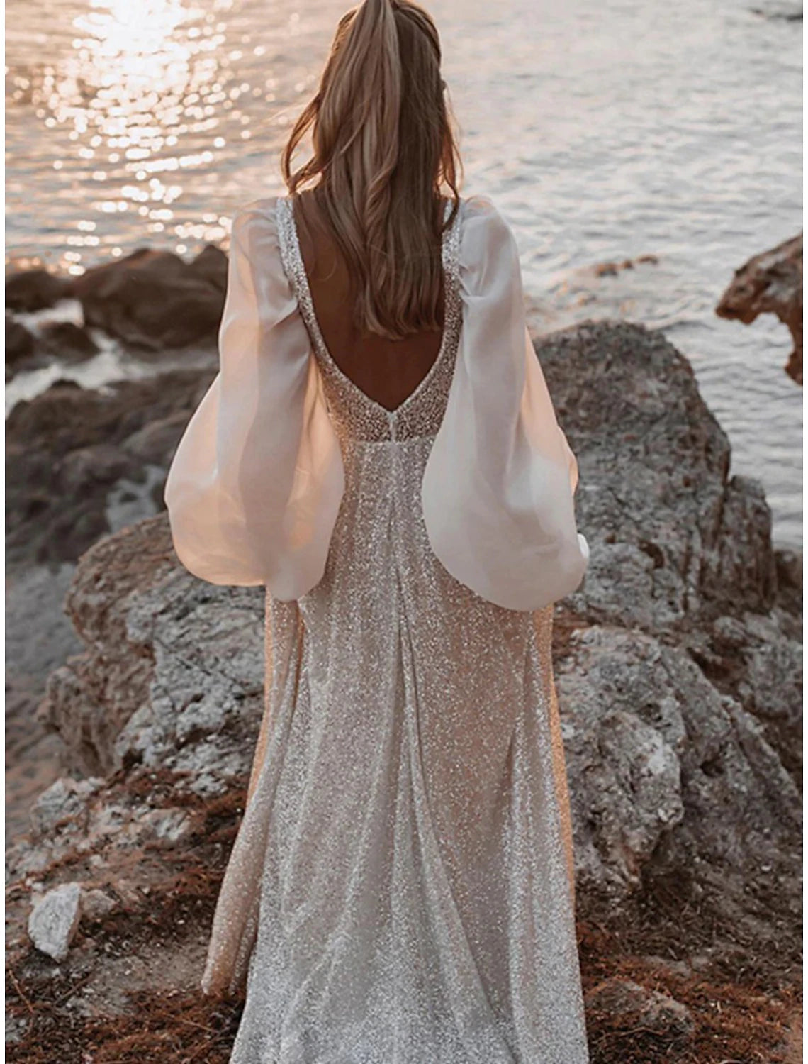 Beach Open Back Boho Wedding Dresses A-Line V Neck Long Sleeve Sweep / Brush Train Sequined Bridal Gowns With Pleats 2023 Summer Wedding Party