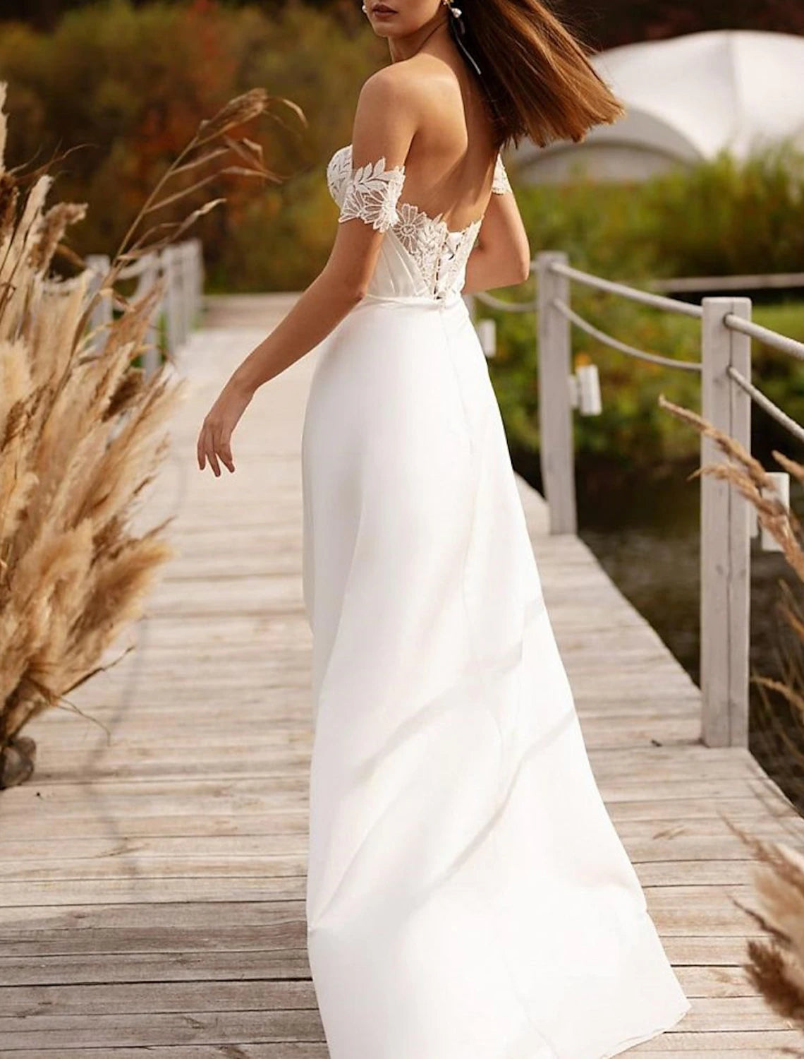 Beach Boho Wedding Dresses A-Line Off Shoulder Cap Sleeve Sweep / Brush Train Chiffon Bridal Gowns With Appliques Split Front