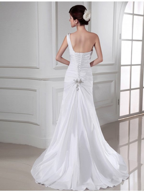 Trumpet/Mermaid One-shoulder Beading Satin Sleeveless Long Wedding Dresses