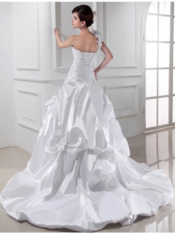 A-Line/Princess One-shoulder Sweetheart Sleeveless Long Pleats Elastic Woven Satin Wedding Dresses