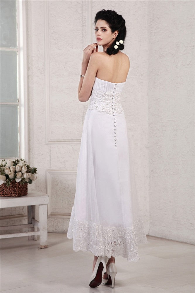 A-Line/Princess Strapless Sleeveless Pleats Applique Beading Short Chiffon Wedding Dresses