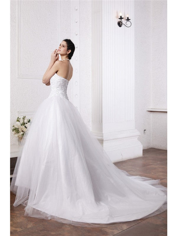 Ball Gown Sweetheart Sleeveless Beading Applique Long Net Wedding Dresses