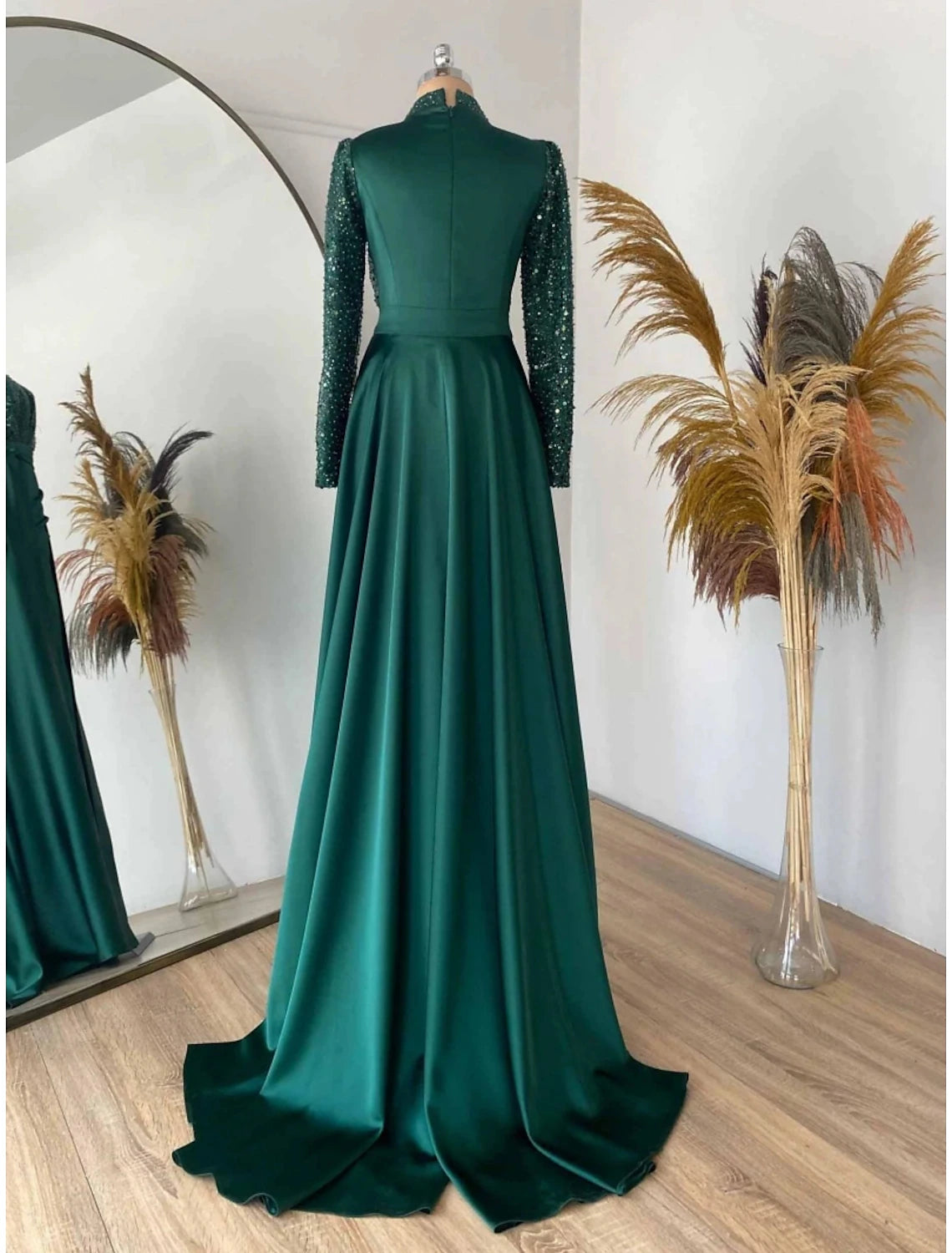 Sheath Formal Dress Evening Gown Red Green Dress Formal Sweep / Brush Train Long Sleeve Jewel Neck Satin with Pleats Ruched Sequin