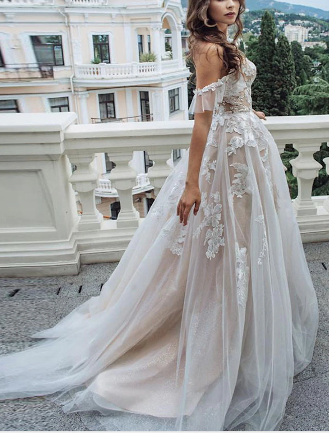 Beach Wedding Dresses A-Line Off Shoulder Cap Sleeve Court Train Lace Bridal Gowns With Appliques