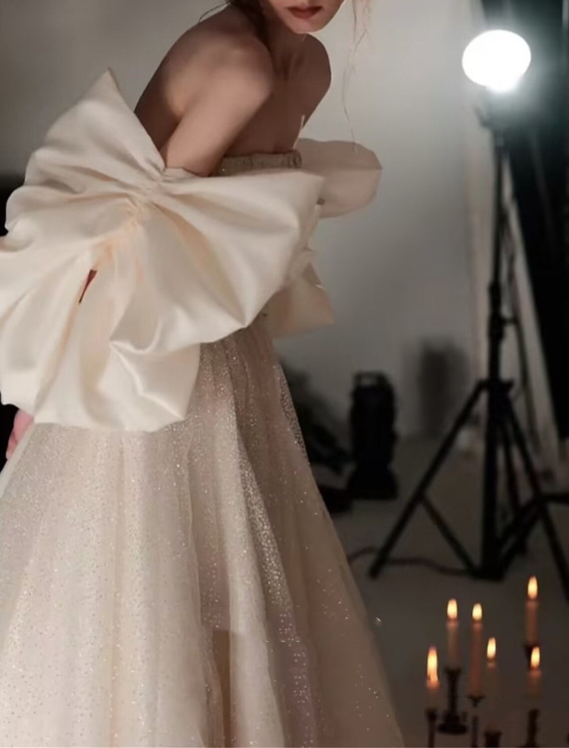 Formal Glitter & Sparkle Wedding Dresses A-Line Square Neck Short Sleeve Court Train Satin Bridal Gowns With Solid Color
