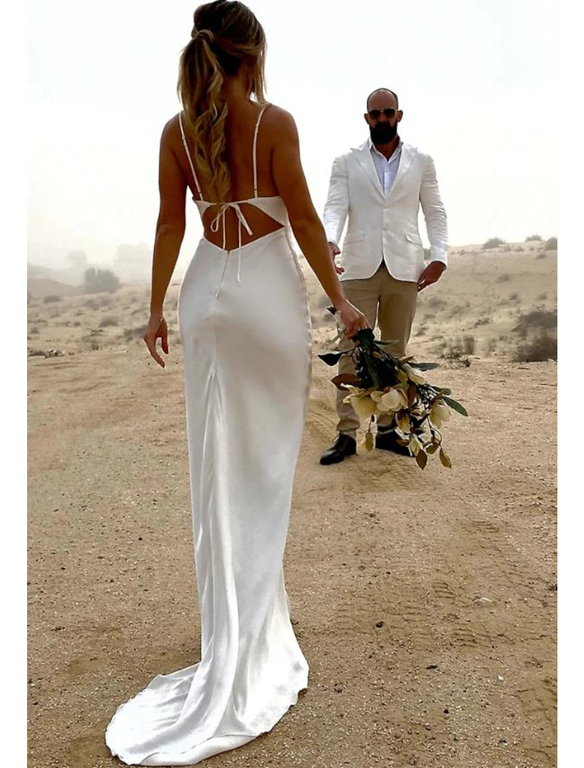 Beach Open Back Casual Wedding Dresses Sheath / Column Square Neck Camisole Spaghetti Strap Sweep / Brush Train Charmeuse Bridal Gowns With Ruched Solid Color Summer Wedding Party