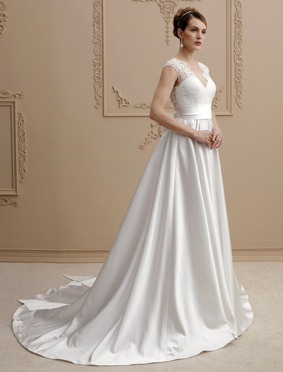 Wedding Dresses A-Line V Neck Cap Sleeve Court Train Lace Over Satin Bridal Gowns With Sashes / Ribbons Bow(s)