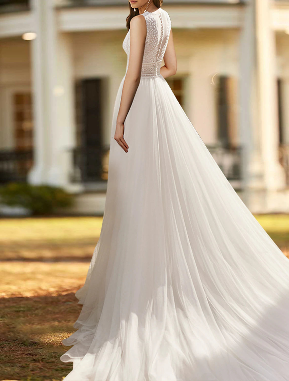 Boho Wedding Dresses A-Line V Neck Sleeveless Court Train Lace Bridal Gowns With Appliques Split Front
